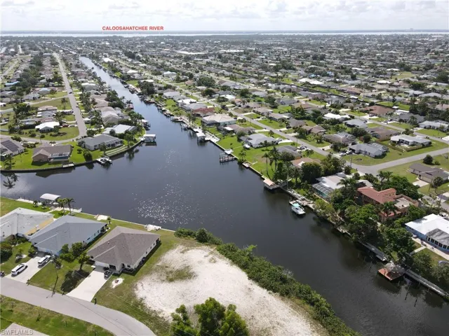 1101 SE 12th  LN, Cape Coral, FL 33990