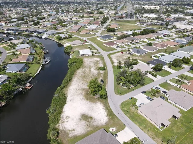 1101 SE 12th  LN, Cape Coral, FL 33990