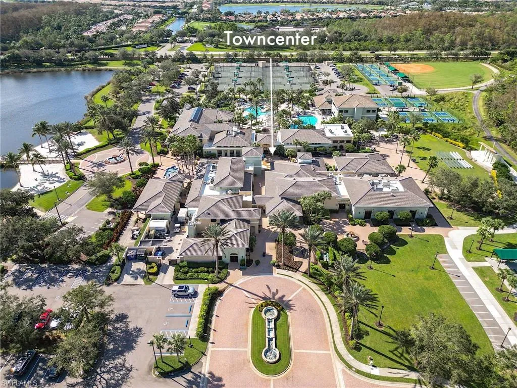 10517 Prato DR, Fort Myers, FL 33913,2025000327