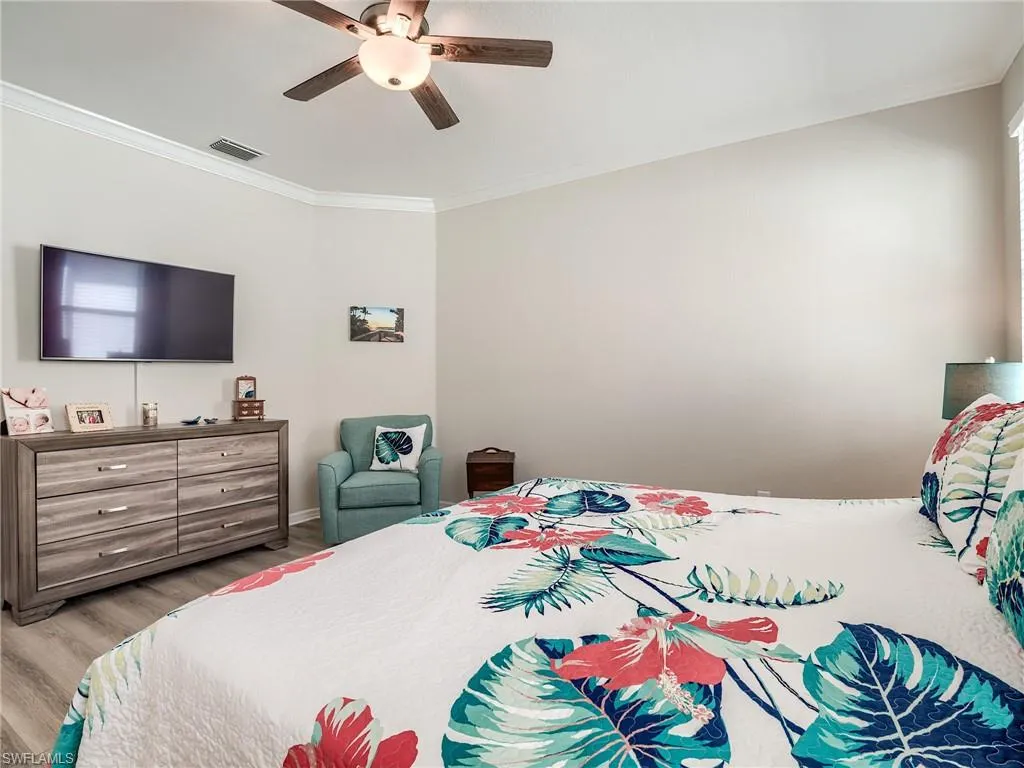10517 Prato DR, Fort Myers, FL 33913,2025000327