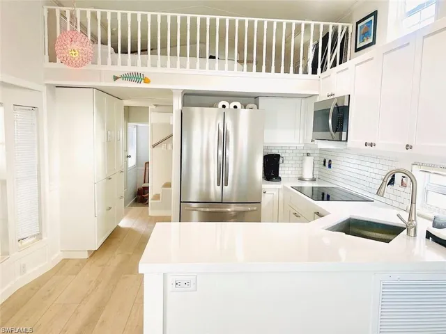 84961  Old  HWY, Islamorada, FL 33036