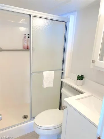 84961  Old  HWY, Islamorada, FL 33036