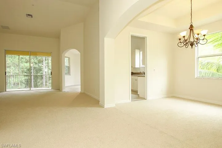 1315 Mariposa Cir 2-204, Naples, Florida 34105
