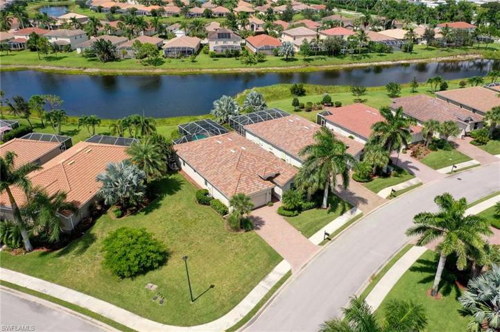 front aerial view /corner lot