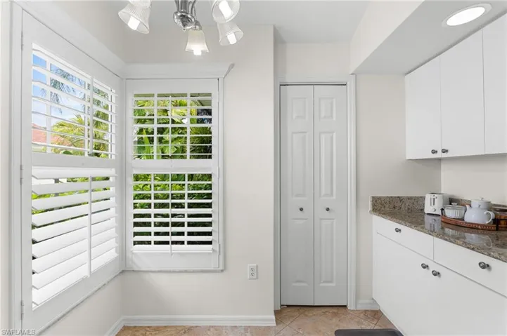 4907 Europa Dr, Naples, Florida 34105