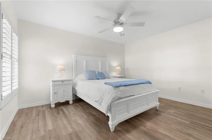 4907 Europa Dr, Naples, Florida 34105