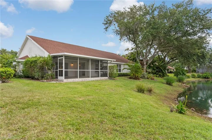 4907 Europa Dr, Naples, Florida 34105