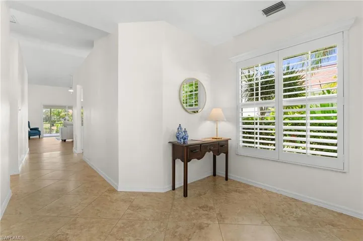 4907 Europa Dr, Naples, Florida 34105