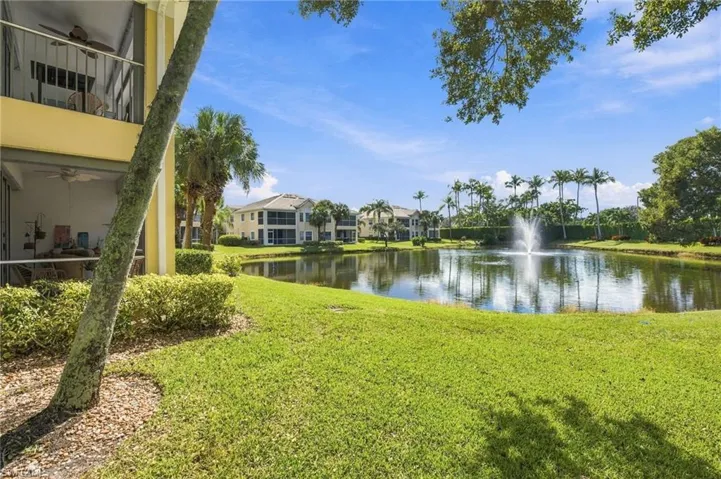 8355 Mystic Greens Way 1904, Naples, Florida 34113