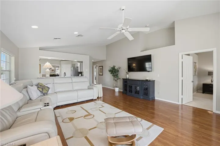8355 Mystic Greens Way 1904, Naples, Florida 34113