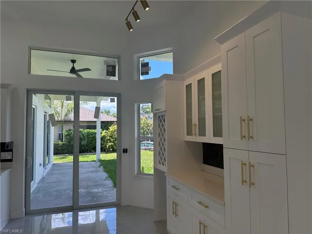 2220 18th Ave, Cape Coral, Florida 33990