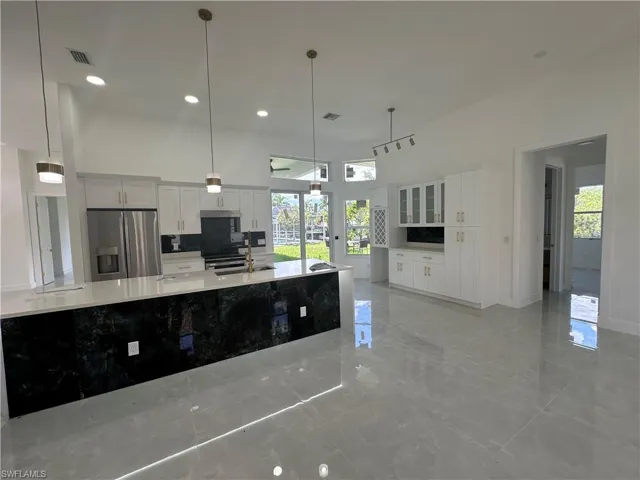 2220 18th Ave, Cape Coral, Florida 33990