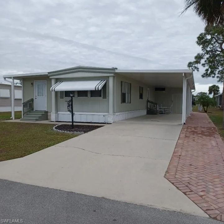 27601 Hale DR, Bonita Springs, FL 34135,224104870