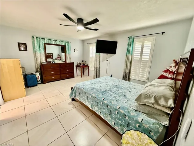 2400 E 3rd  ST, Lehigh Acres, FL 33936