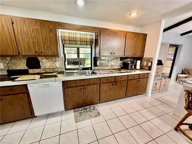 2400 E 3rd  ST, Lehigh Acres, FL 33936