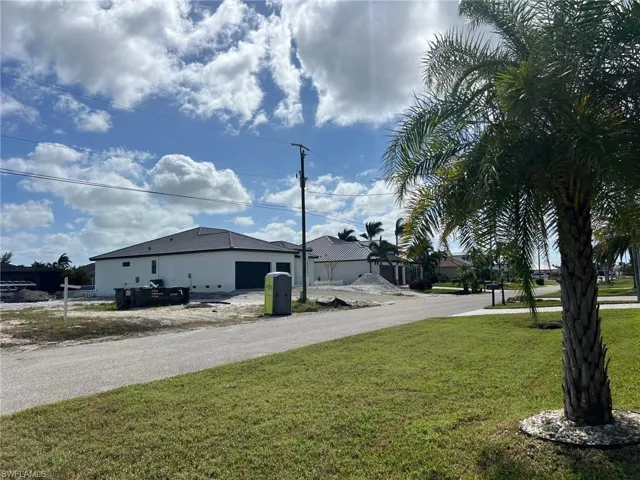 722 Nw 39th Ave, Cape Coral, Florida 33993