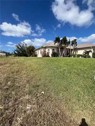 722 Nw 39th Ave, Cape Coral, Florida 33993