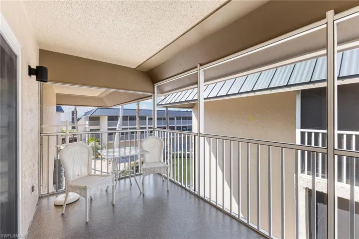Screened Balcony