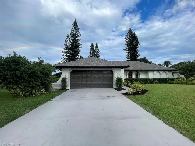 502 Elaine Ave N, Lehigh Acres, Florida 33971