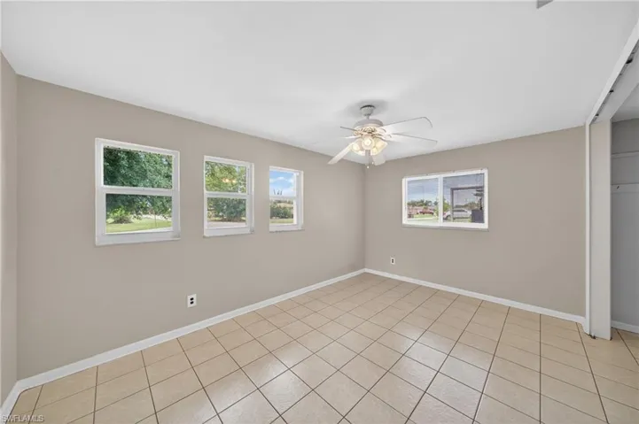 1129 Se 18th Ter, Cape Coral, Florida 33990