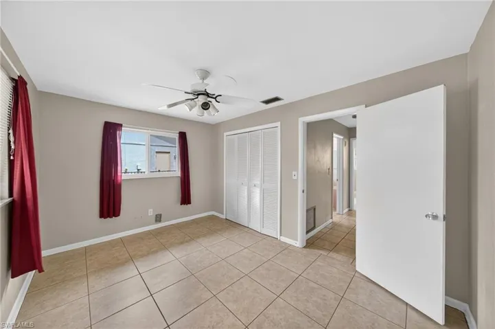 1129 Se 18th Ter, Cape Coral, Florida 33990