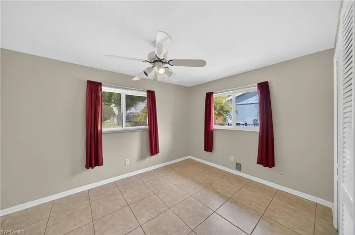 1129 Se 18th Ter, Cape Coral, Florida 33990