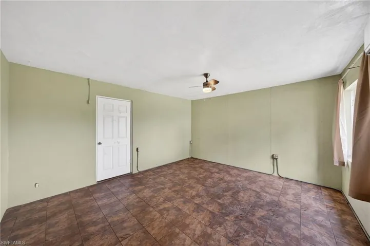 1129 Se 18th Ter, Cape Coral, Florida 33990