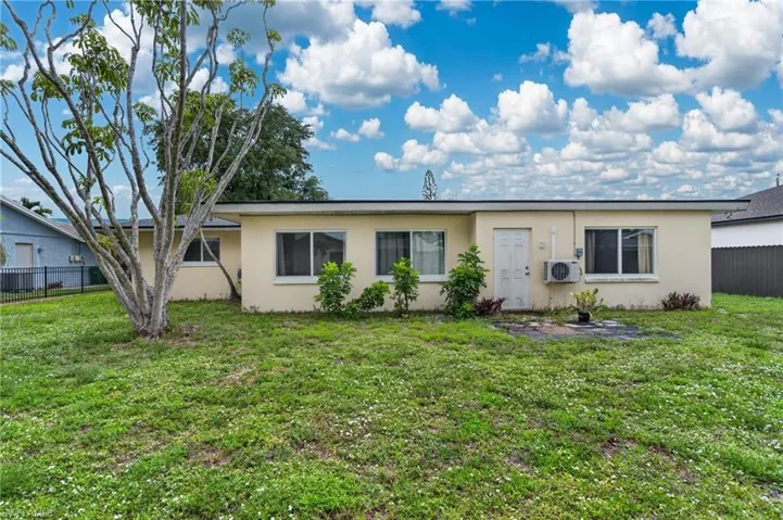 1129 Se 18th Ter, Cape Coral, Florida 33990