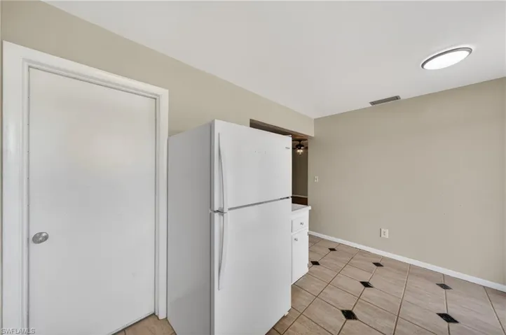 1129 Se 18th Ter, Cape Coral, Florida 33990