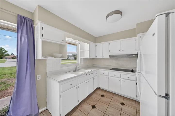 1129 Se 18th Ter, Cape Coral, Florida 33990