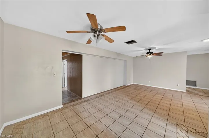 1129 Se 18th Ter, Cape Coral, Florida 33990