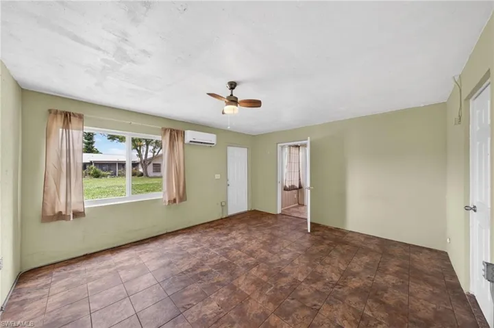 1129 Se 18th Ter, Cape Coral, Florida 33990