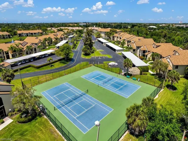 8474  Charter Club  CIR, Fort Myers, FL 33919