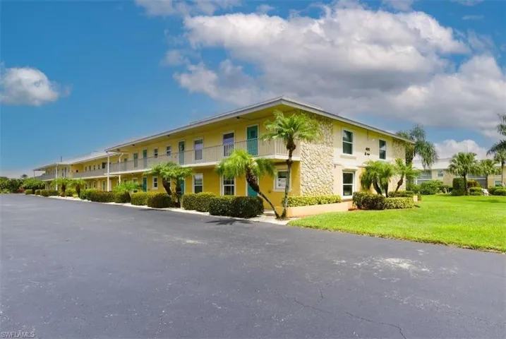 401 Charlemagne Blvd A205, Naples, Florida 34112
