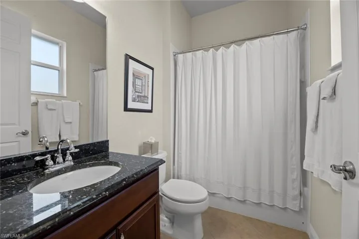 1st Floor guest bedroom bath