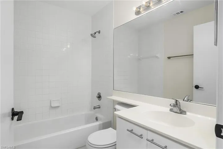 7774  Jewel  LN, Naples, FL 34109