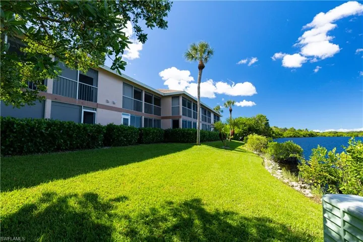 1015 Mainsail Dr 103, Naples, Florida 34114