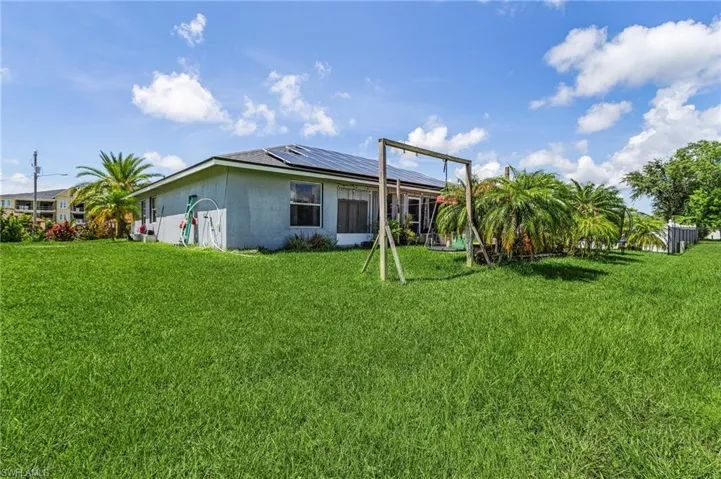 1432 SW 3rd  TER, Cape Coral, FL 33991