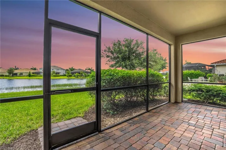 2061 Hamlin St, Naples, Florida 34120