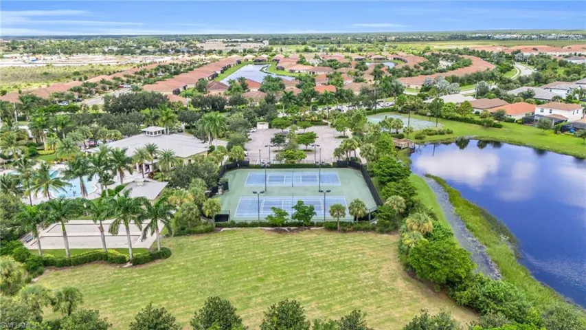 2061 Hamlin St, Naples, Florida 34120