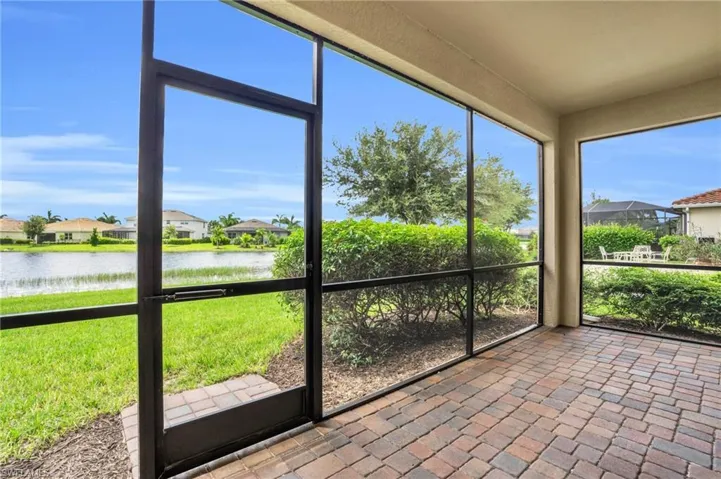 2061 Hamlin St, Naples, Florida 34120