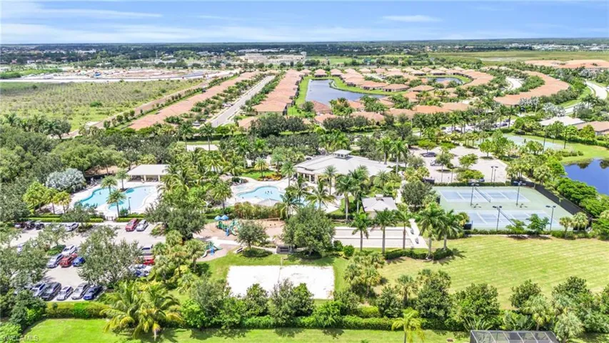 2061 Hamlin St, Naples, Florida 34120