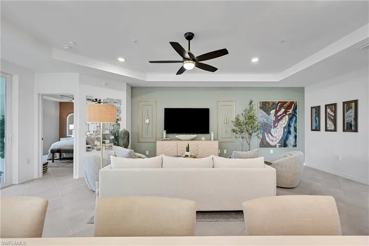 FAMILY ROOM WITH TRAY CEILINGS