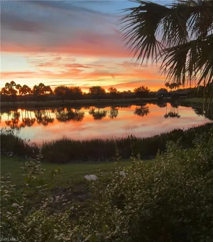 SUNSET VIEWS FROM LANAI