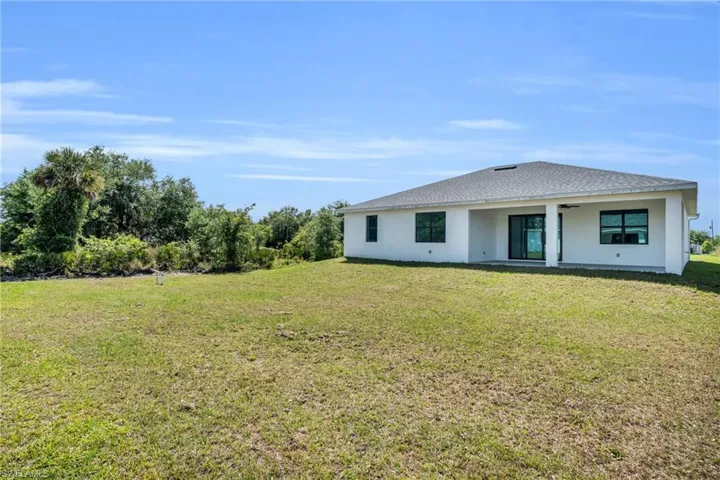 813  Poinsettia  AVE, Lehigh Acres, FL 33972