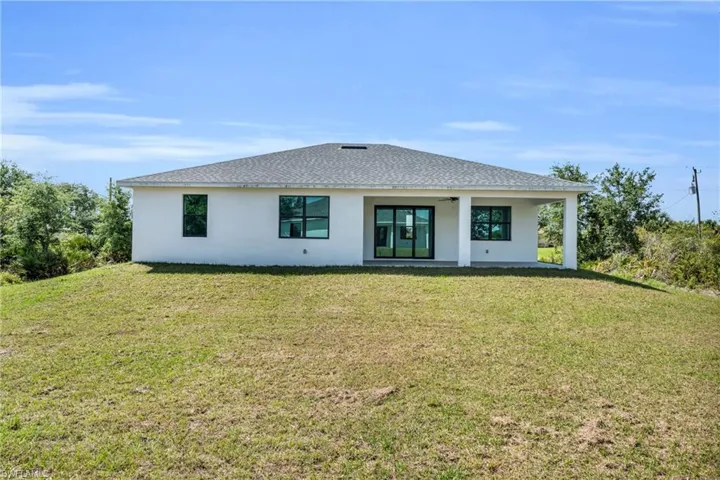 813  Poinsettia  AVE, Lehigh Acres, FL 33972