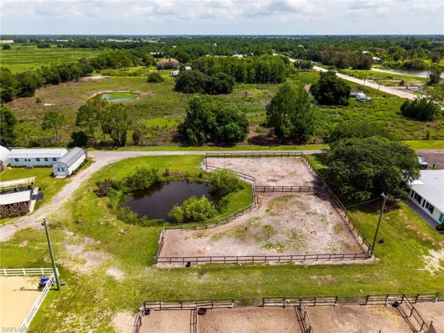 12090 Shawnee Rd, Fort Myers, Florida 33913