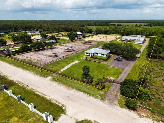 12090 Shawnee Rd, Fort Myers, Florida 33913