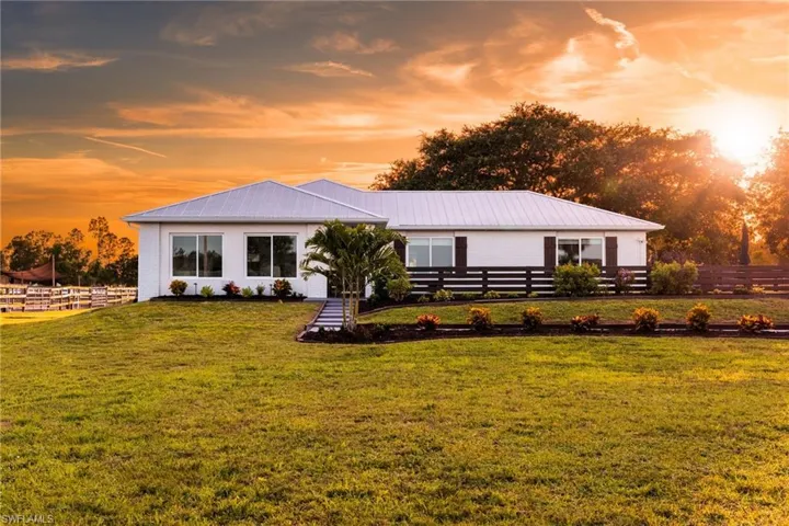 12090 Shawnee Rd, Fort Myers, Florida 33913