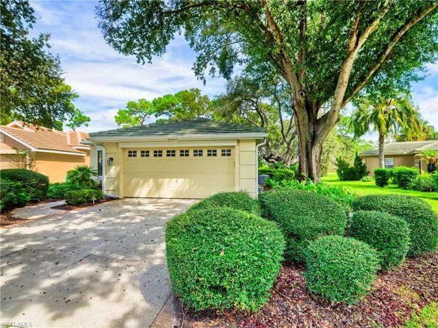 9029 Penelope Dr, Weeki Wachee, Florida 34613